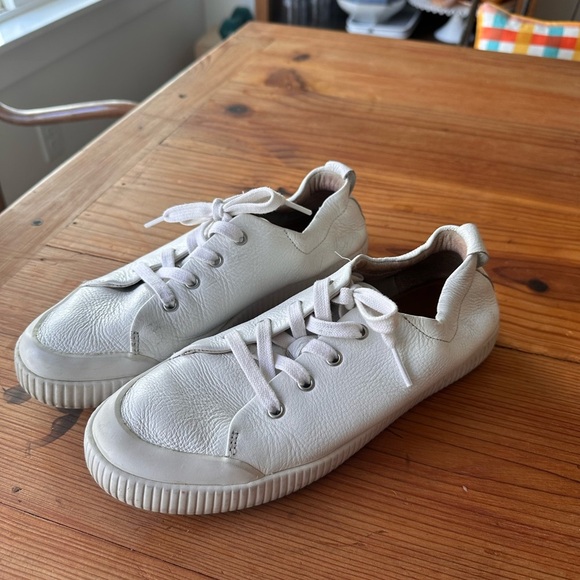 Blackstone Shoes - Blackstone White Leather sneakers